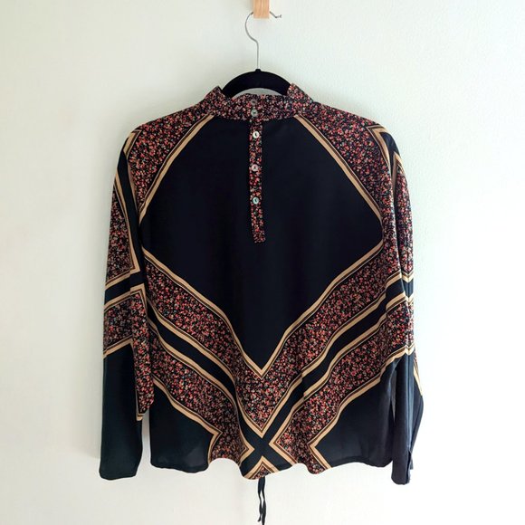 Warm Clothing Portobello Drawstring Top (M) - Picture 2 of 4